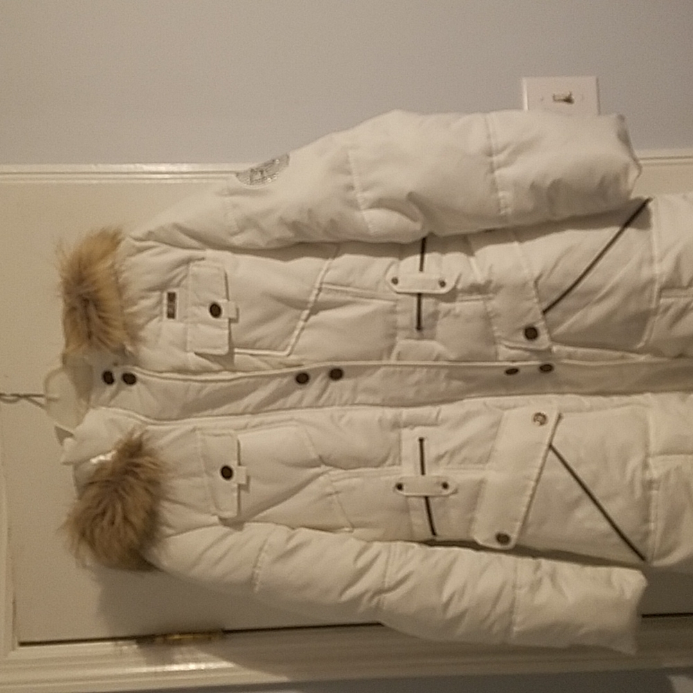 Rocawear White Hooded Multi Pocketed Winter Coat